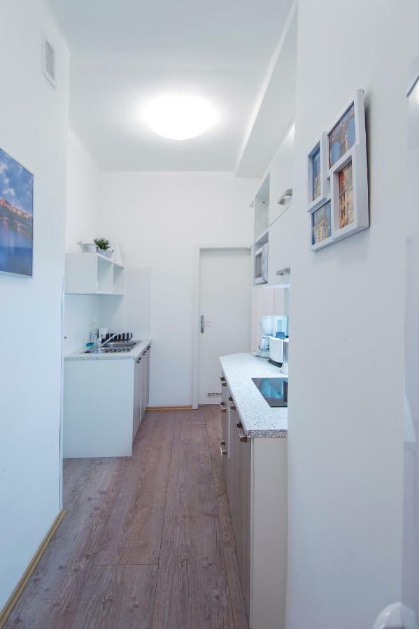 Modern Apartment Navratilova II Prague Extérieur photo